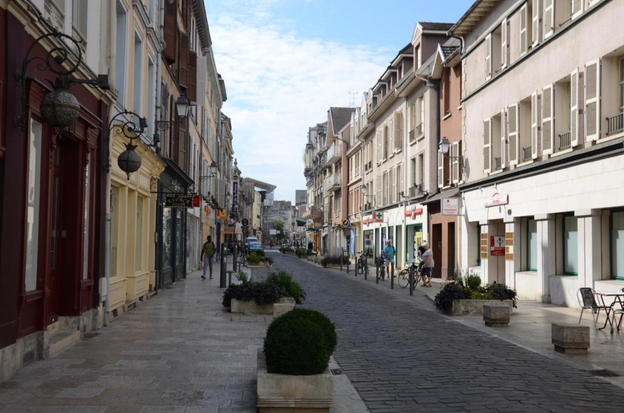 Le Langevin - Appartement Troyes Centre Buitenkant foto